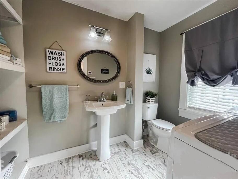 Charming Cottage In Morganton With Ample Parking Exterior foto